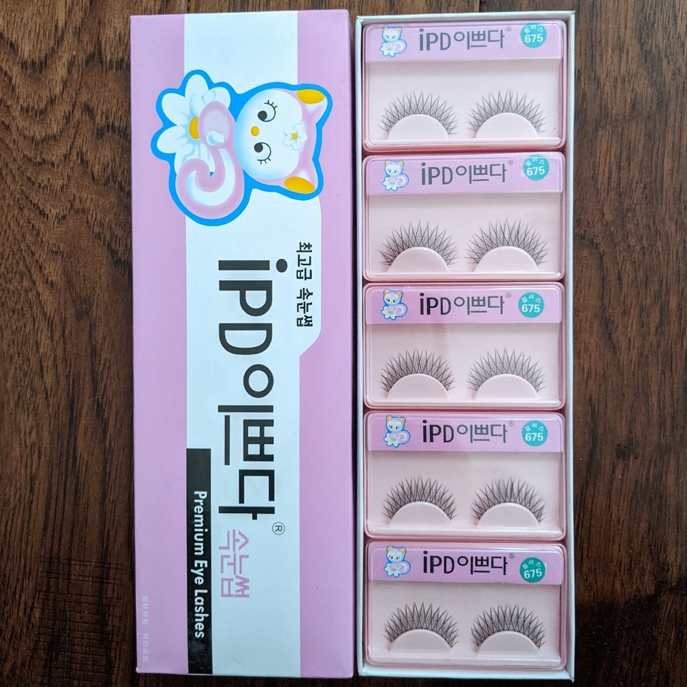 False Eyelashes